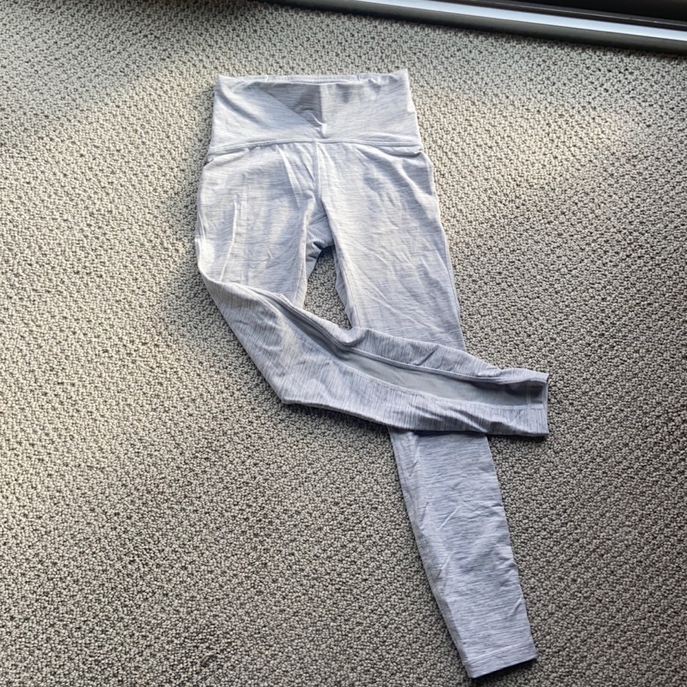 Size 4 lulu lemon train time leggings